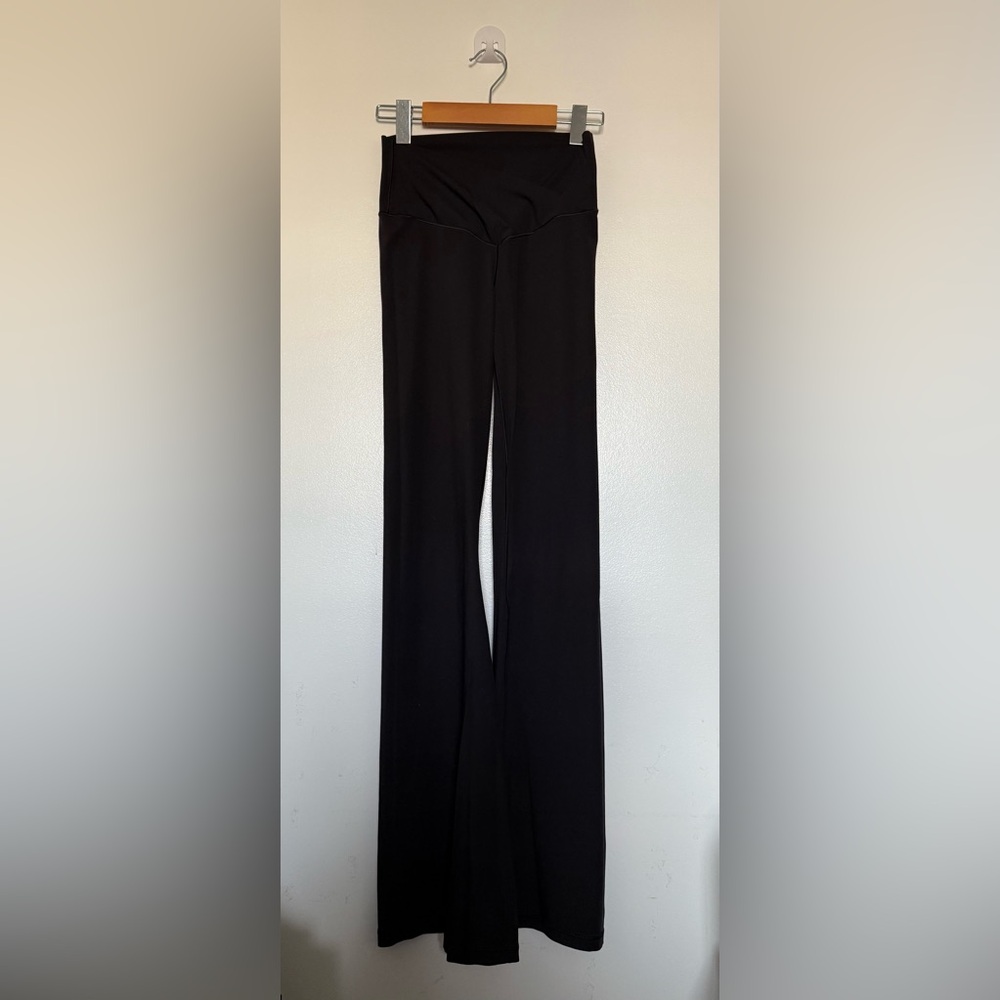 Aerie black crossover flare leggings